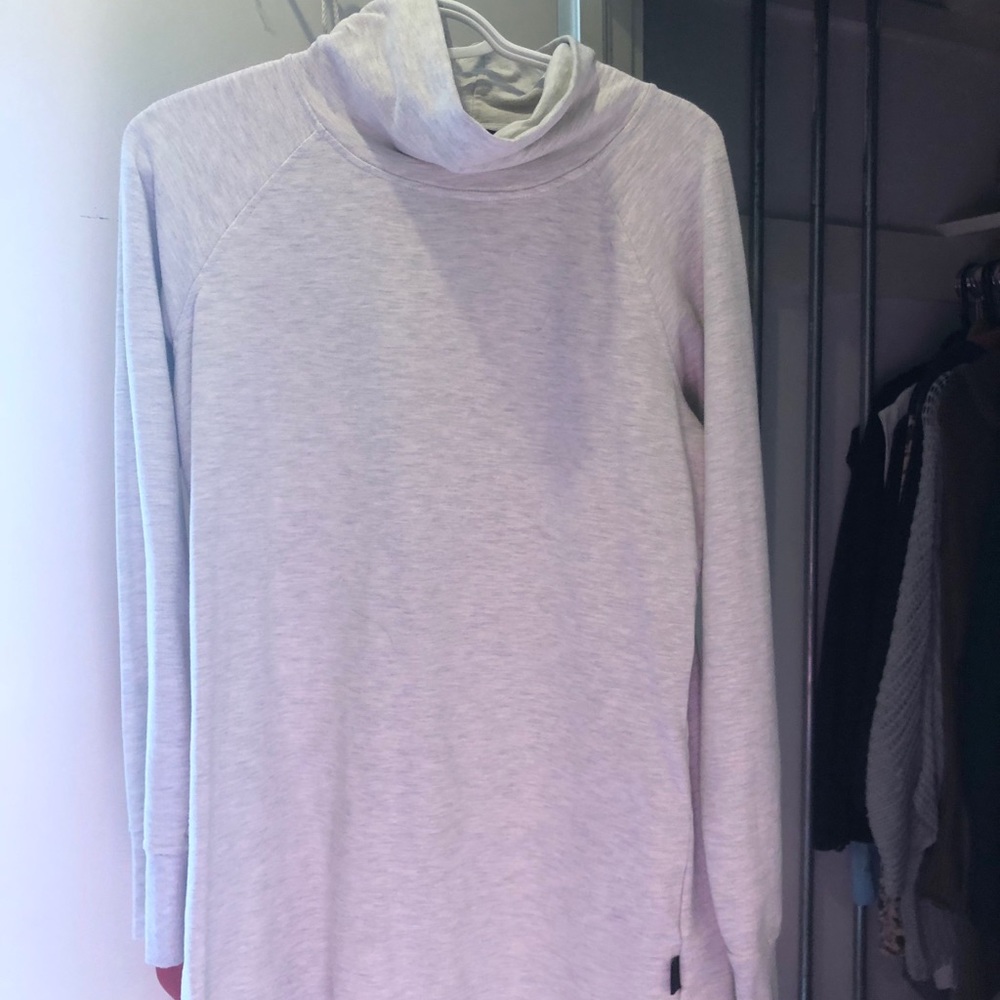 patagonia Grey/white turtleneck